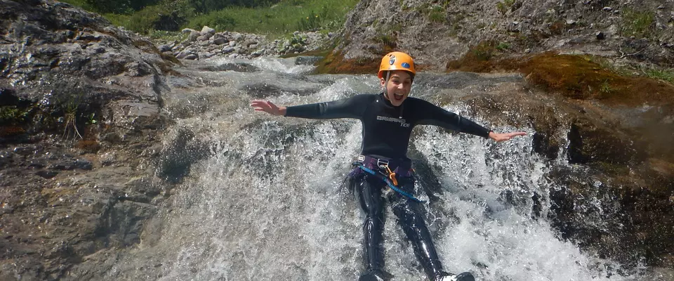 Kinder in Lech, Sommer, Canyoning, Hotel Auenhof Lech
